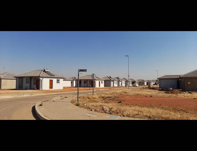 3 BEDROOM HOUSE FOR SALE IN SALFIN